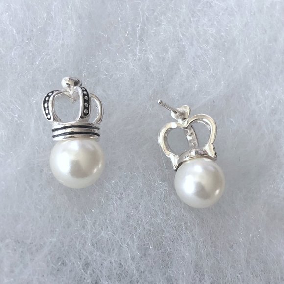 STERLING SILVER CROWN WITH PEARL STUD EARRINGS - Picture 2 of 6